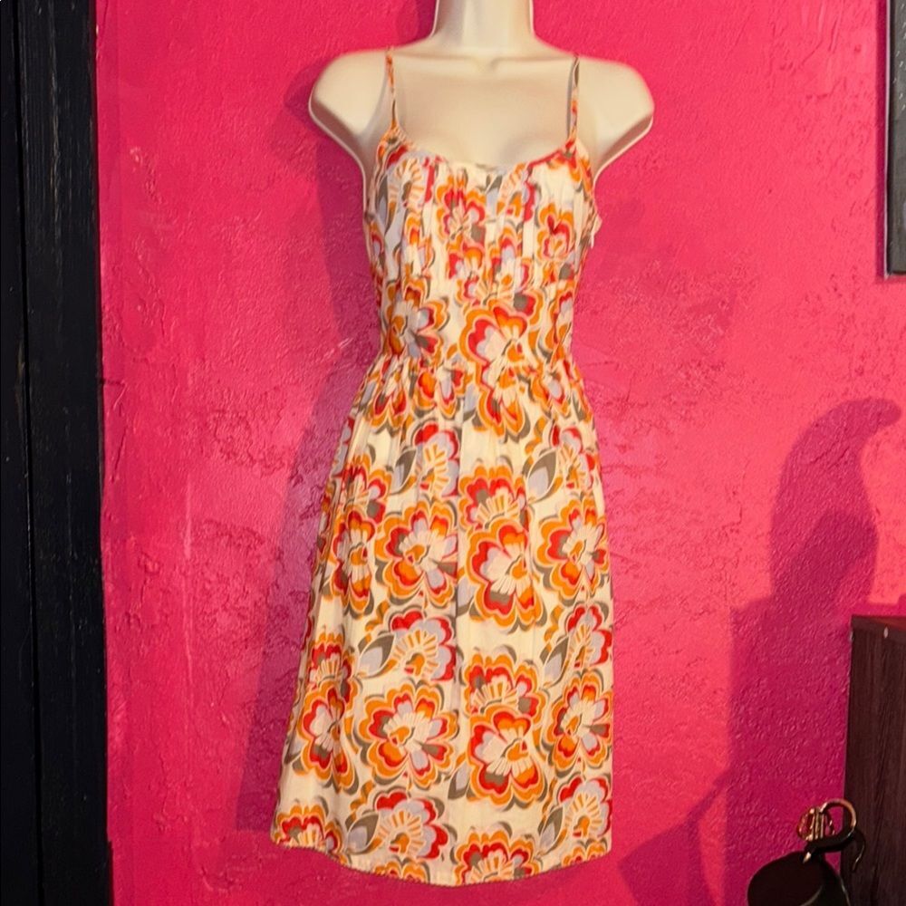 Gorgeous Gap Sundress with bright floral mod print. 100% cotton Size 1.